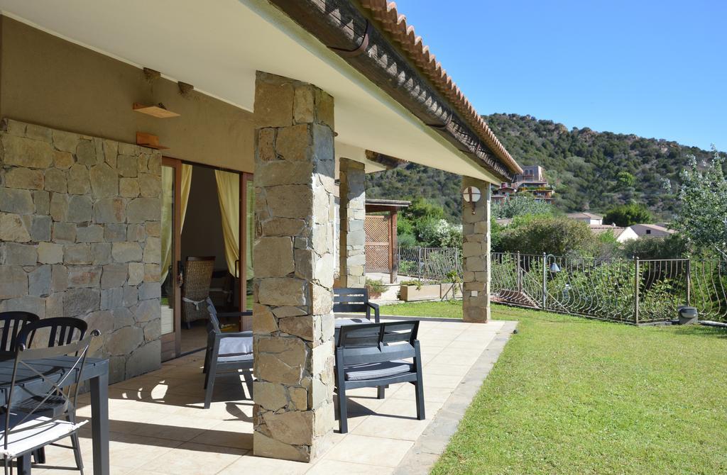 Vila Sa Tiria Chia Exteriér fotografie