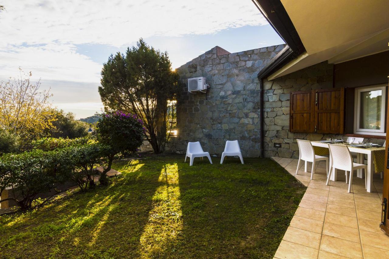 Vila Sa Tiria Chia Exteriér fotografie